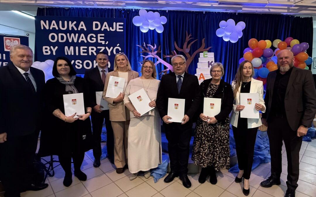 Pracownicy Zespołu Szkół Chemicznych z nagrodami Prezydenta Włocławka 🎓💛💙