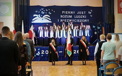 Wyjątkowe pożegnanie maturzystów w jubileuszowym roku szkoły